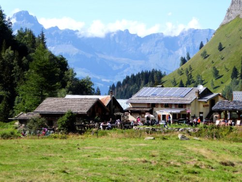 hut to hut hiking trips