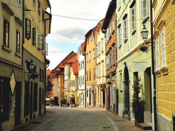 Hiking Slovenia&#039;s Julian Alps guided trip